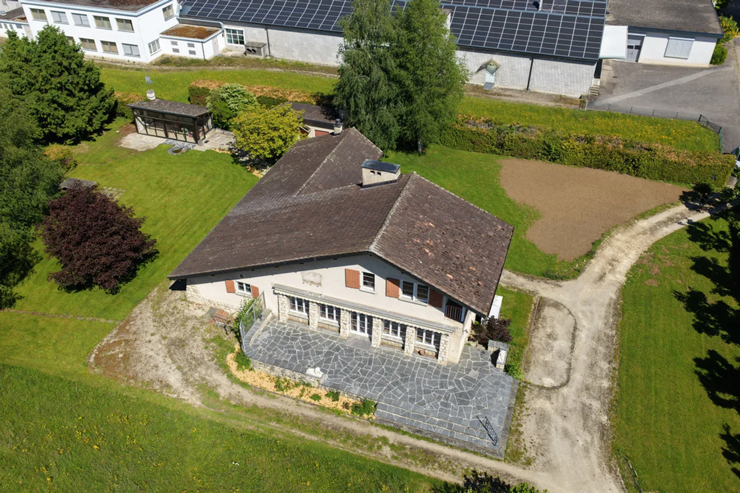 Idyllic setting for this superb property full of charm - Photo 1 of 12