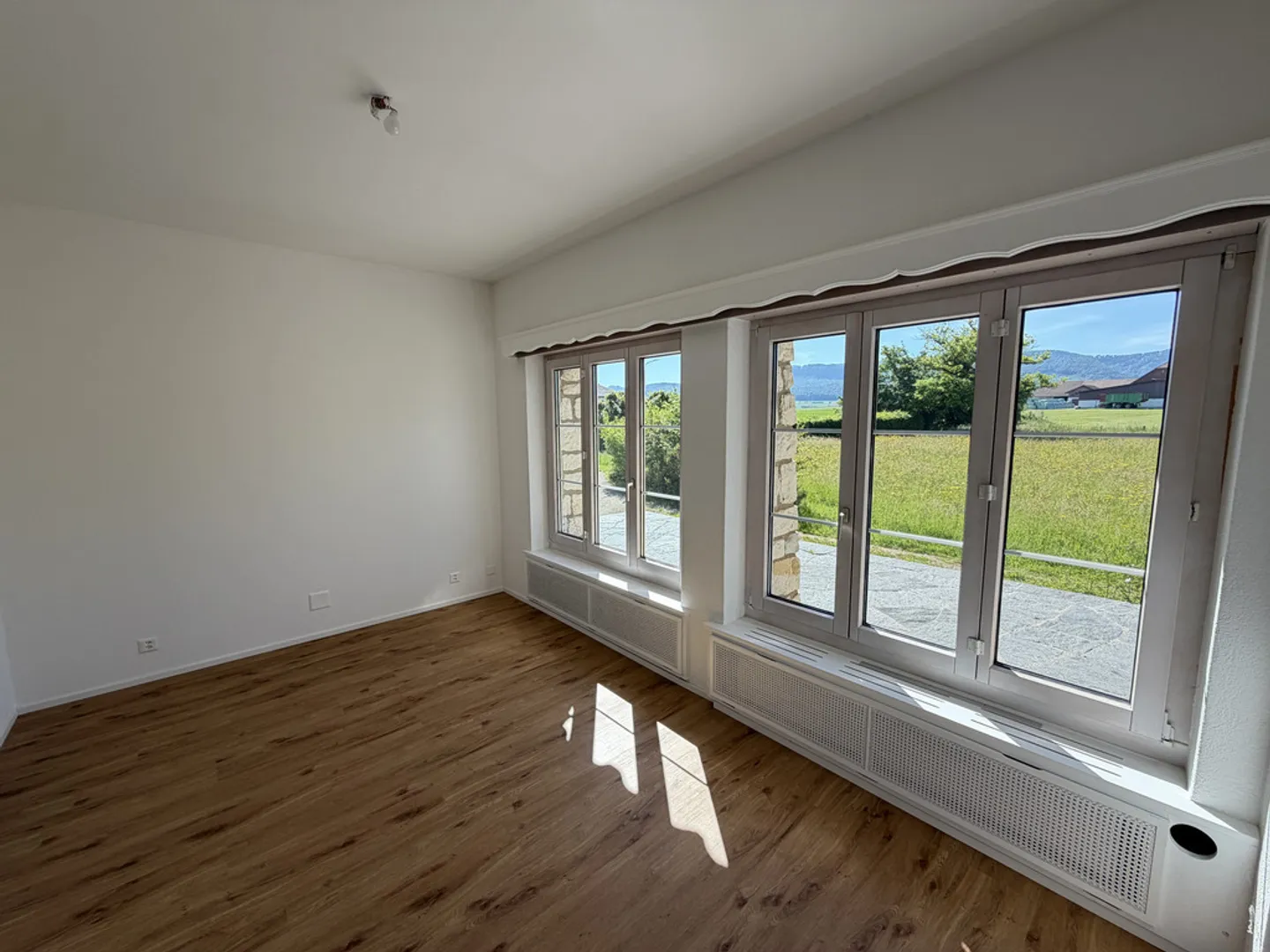 Idyllic setting for this superb property full of charm - Photo 10 of 12