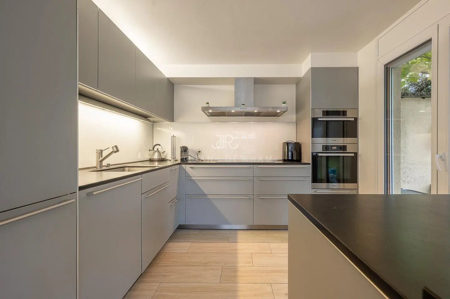 Charmantes Familienhaus mit Pool - Foto 1 von 9