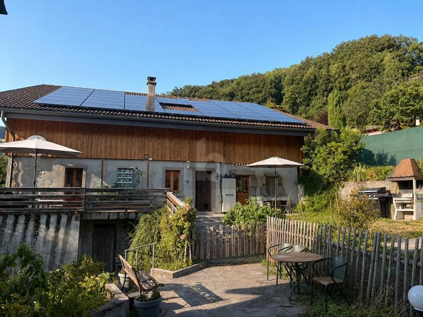 AUTHENTISCHER CHARME UND GENERÖSE VOLUMEN - Foto 1 von 6