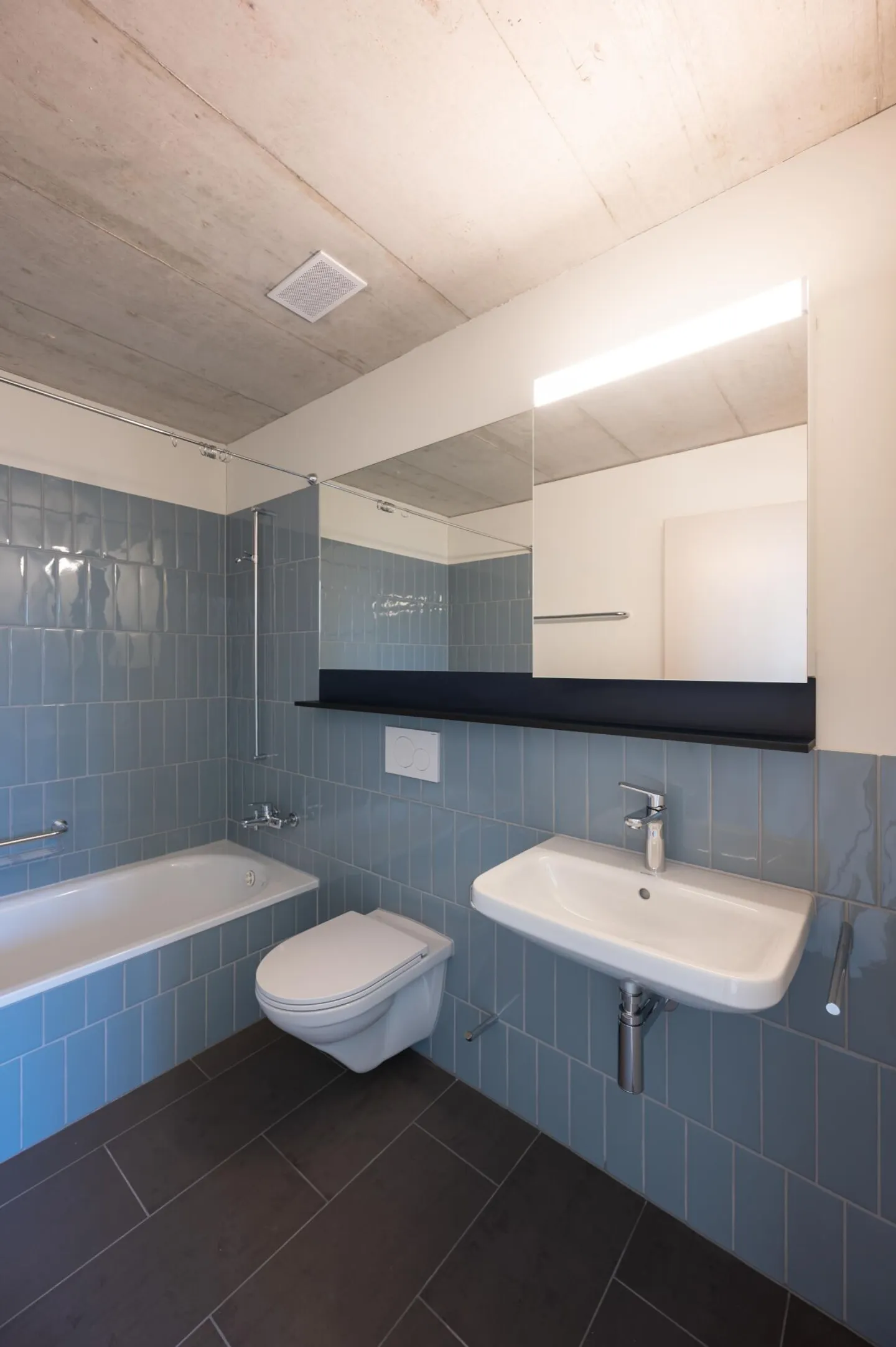 Dreamlike apartment with 3.5 rooms and spacious balcony available! - Photo 4 of 6