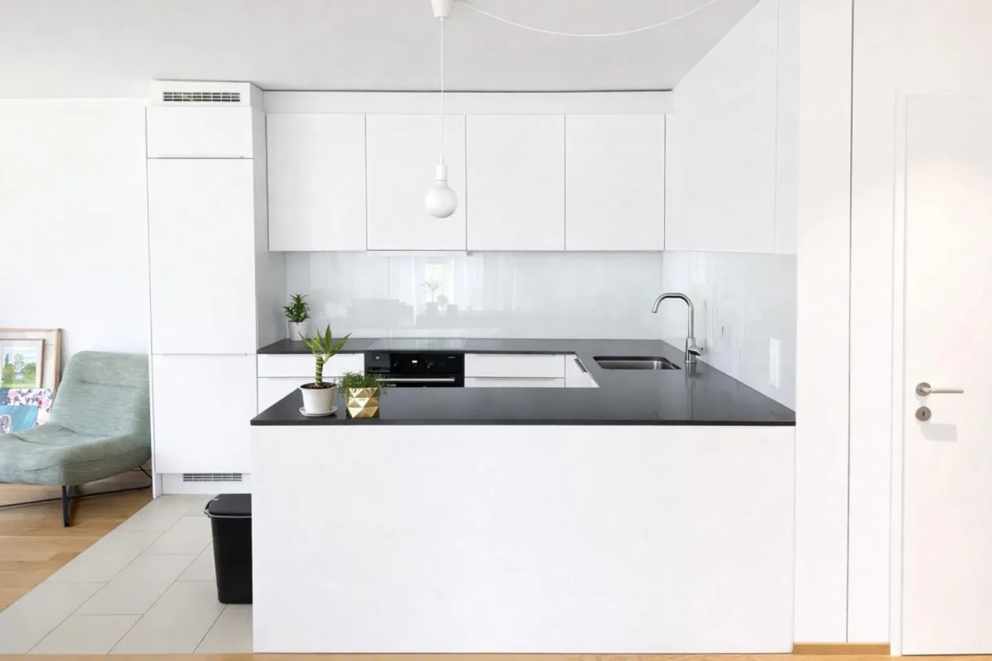 Enjoying Sunbeams on the Loggia - Photo 2 of 7