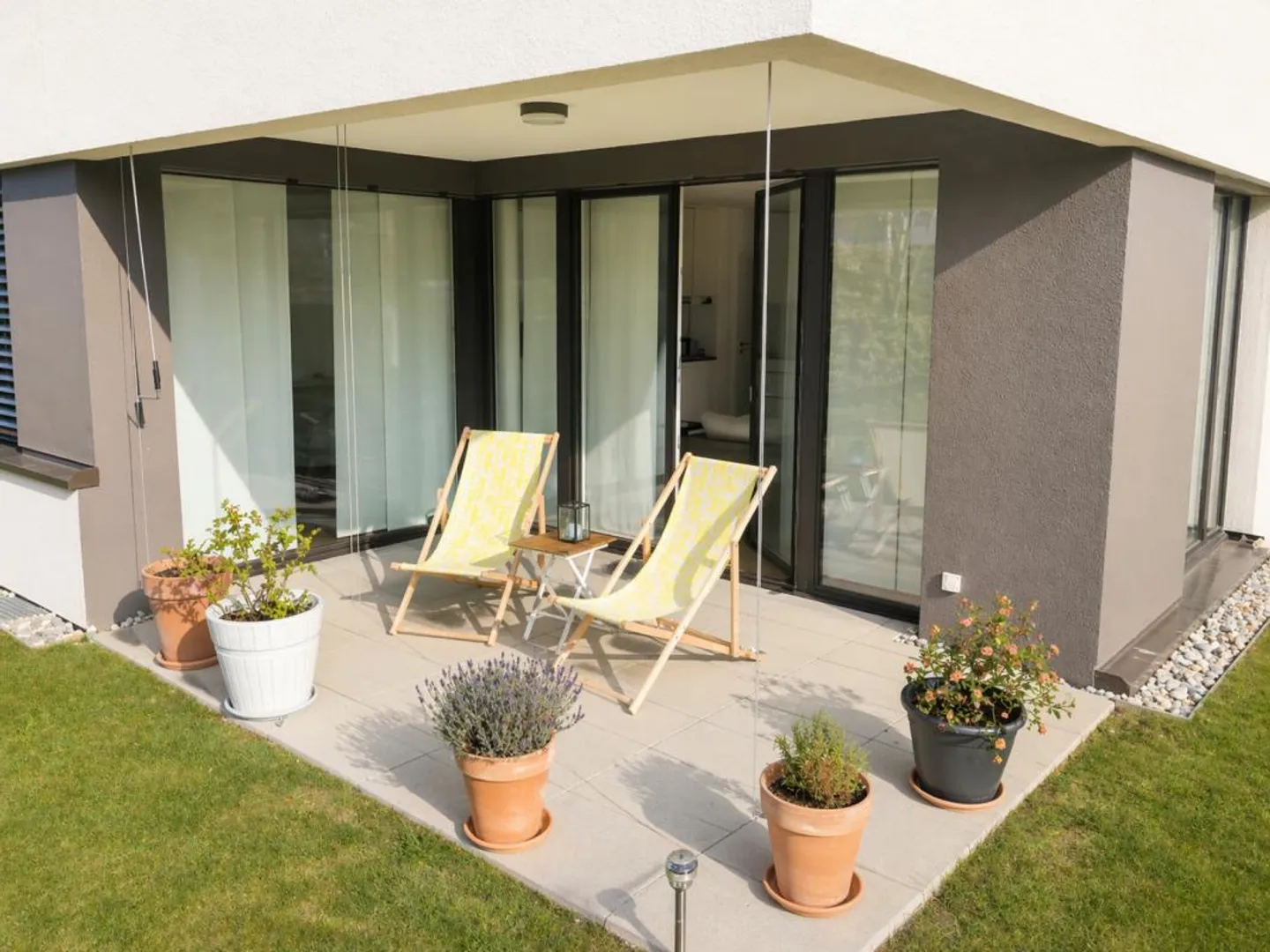 Enjoying Sunbeams on the Loggia - Photo 5 of 7