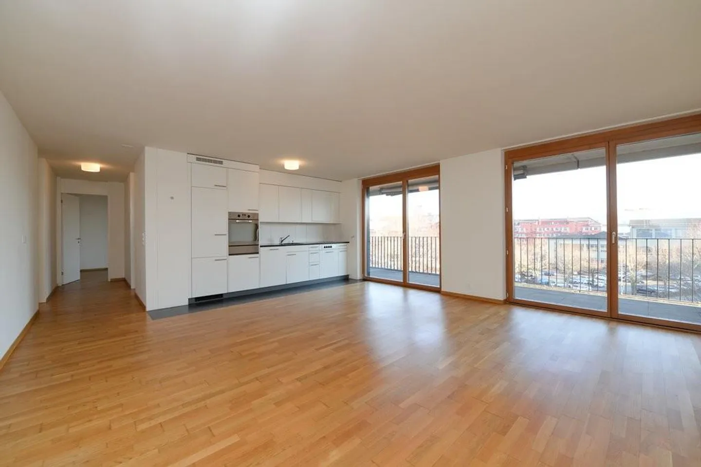 Geräumige Wohnung in Biel - Foto 2 von 12