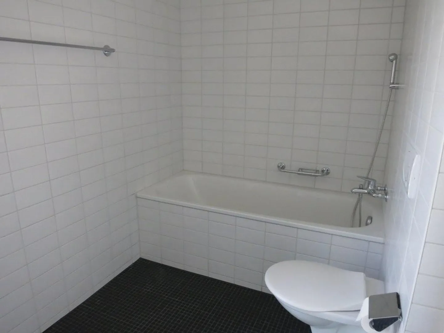 Geräumige Wohnung in Biel - Foto 8 von 12