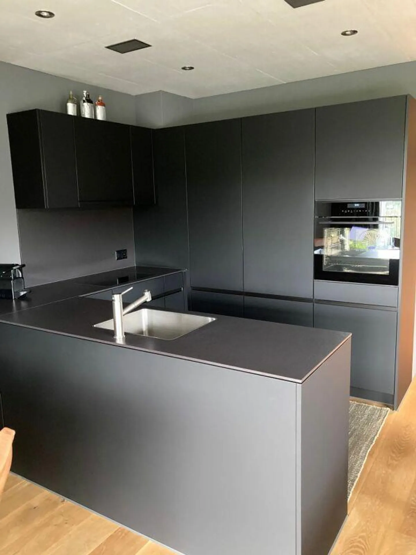 3 1/2-room penthouse apartment, directly located by the Sitter, with great view - Photo 3 of 15