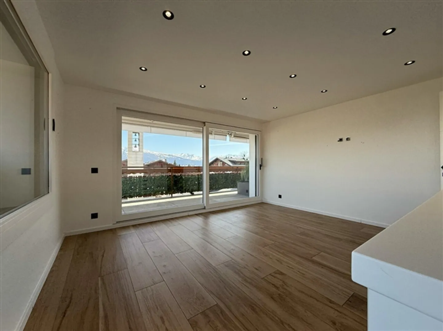 5.5 Room Apartment in the Center of Crans-Montana - Photo 4 of 17