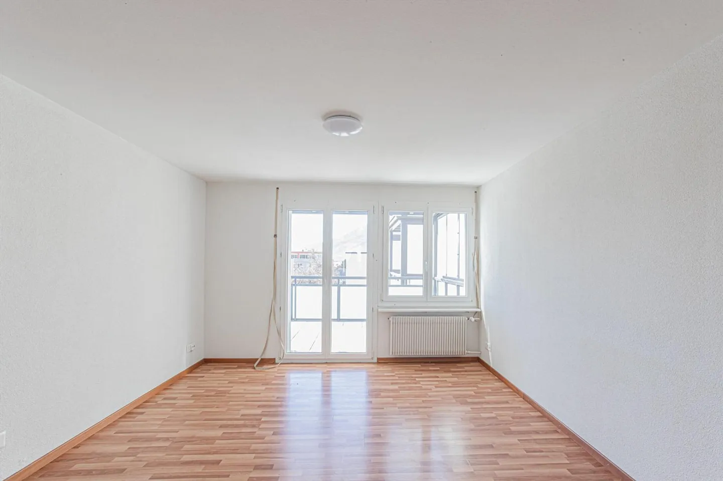 Helle Wohnung in Sargans - Foto 2 von 9