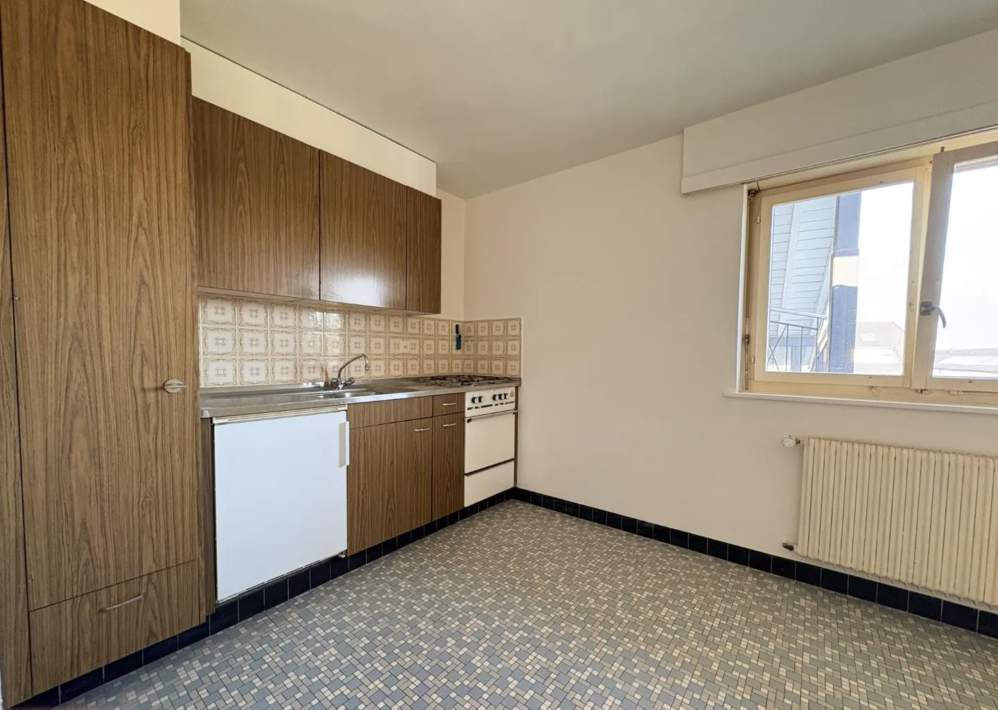 Bex: bright 2.5-room apartment for rent - Photo 3 of 9