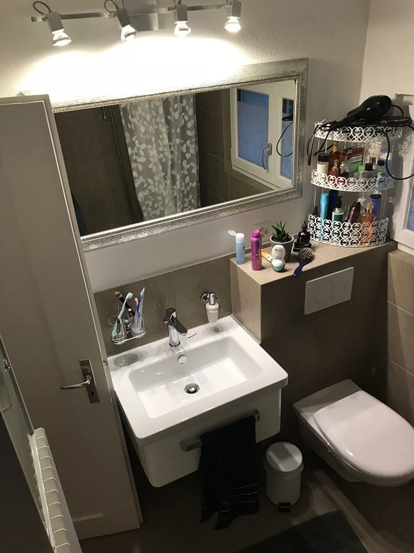 Jolie appartement sous les combles avec terrasse - un bijou - Photo 8 sur 15