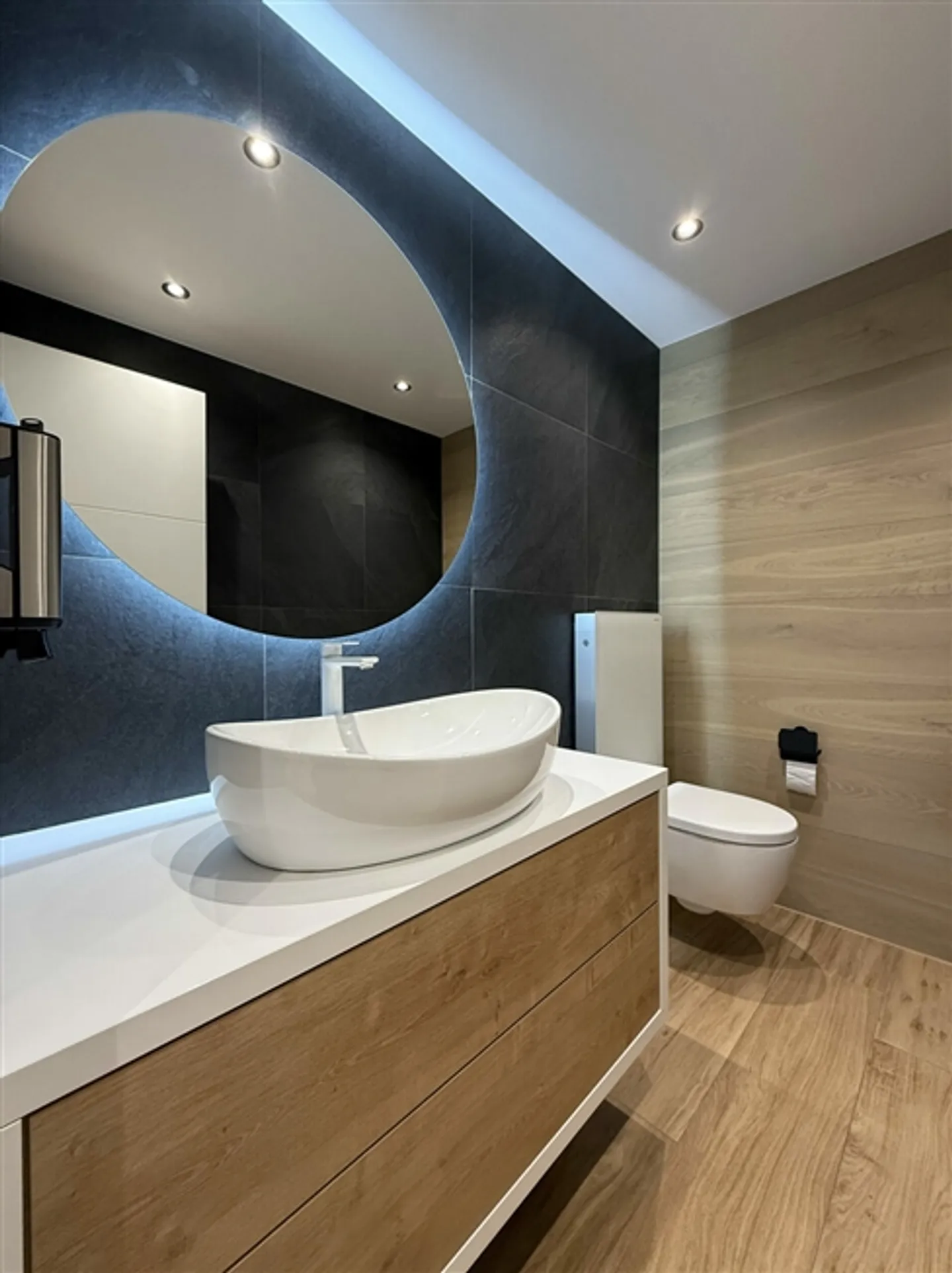 5.5 Room Apartment in the Center of Crans-Montana - Photo 15 of 17