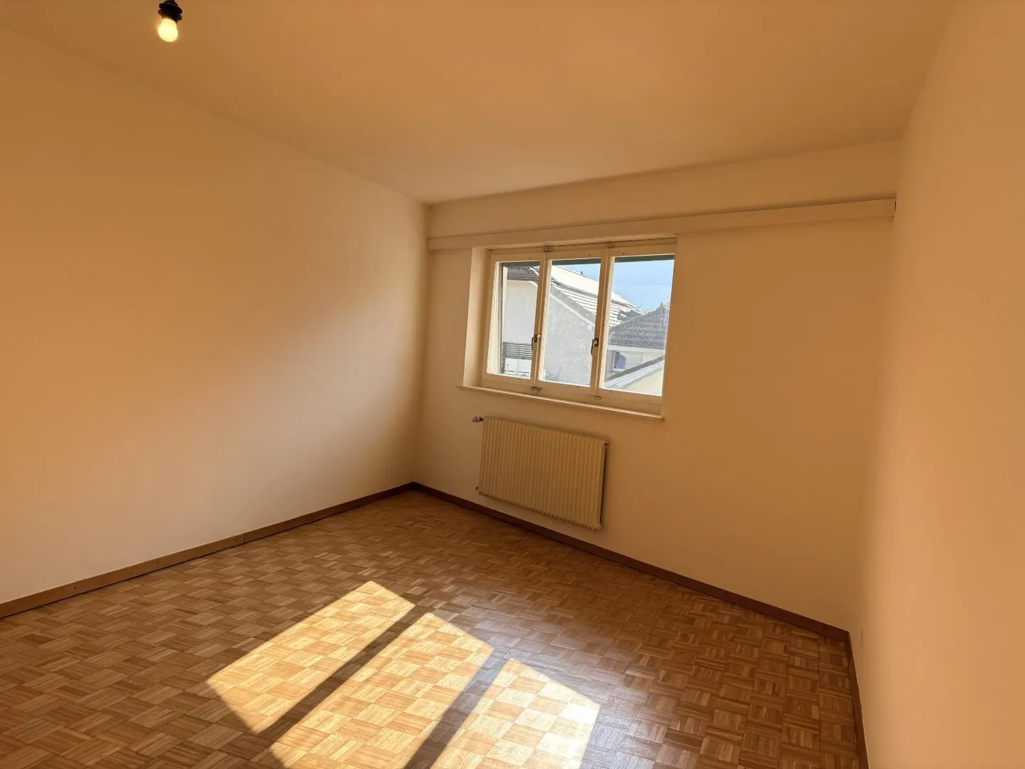 Bex: bright 2.5-room apartment for rent - Photo 6 of 9