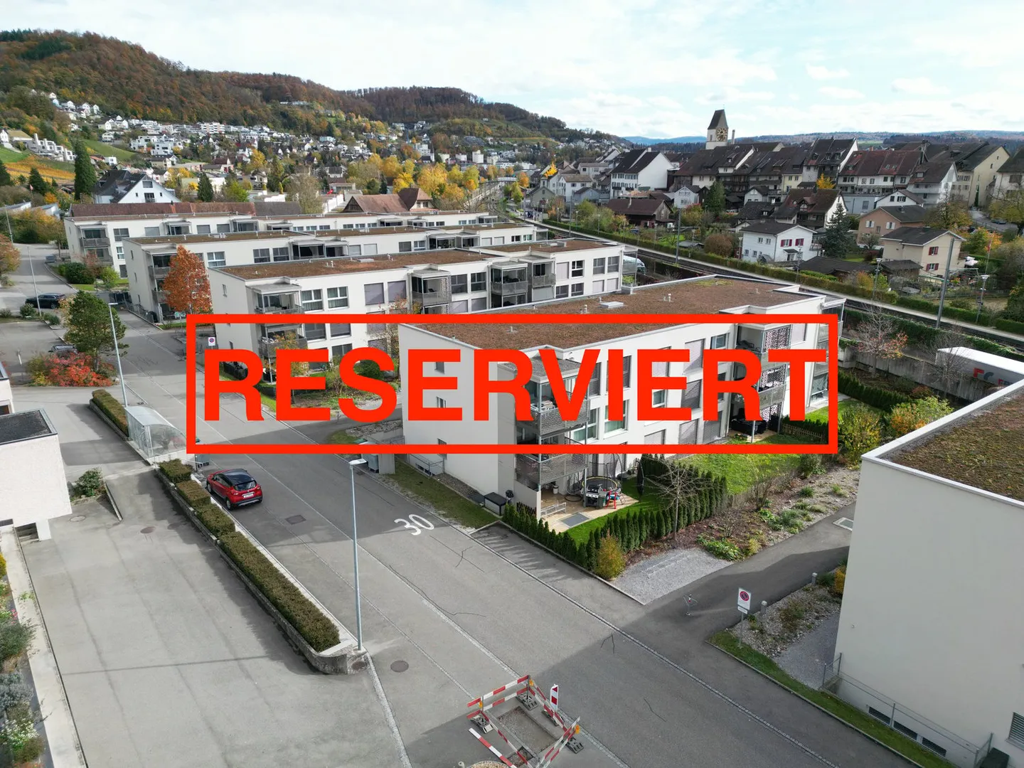 Appartement exclusif de 4,5 pièces – moderne, bien entretenu et idéalement situé - Photo 1 sur 20