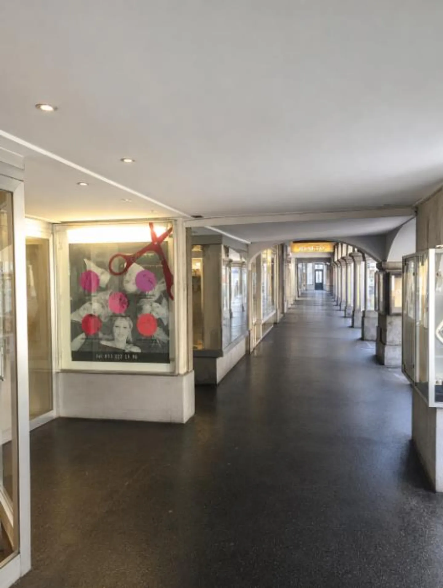 Espace commercial avec jardin et terrasse - Photo 10 sur 11