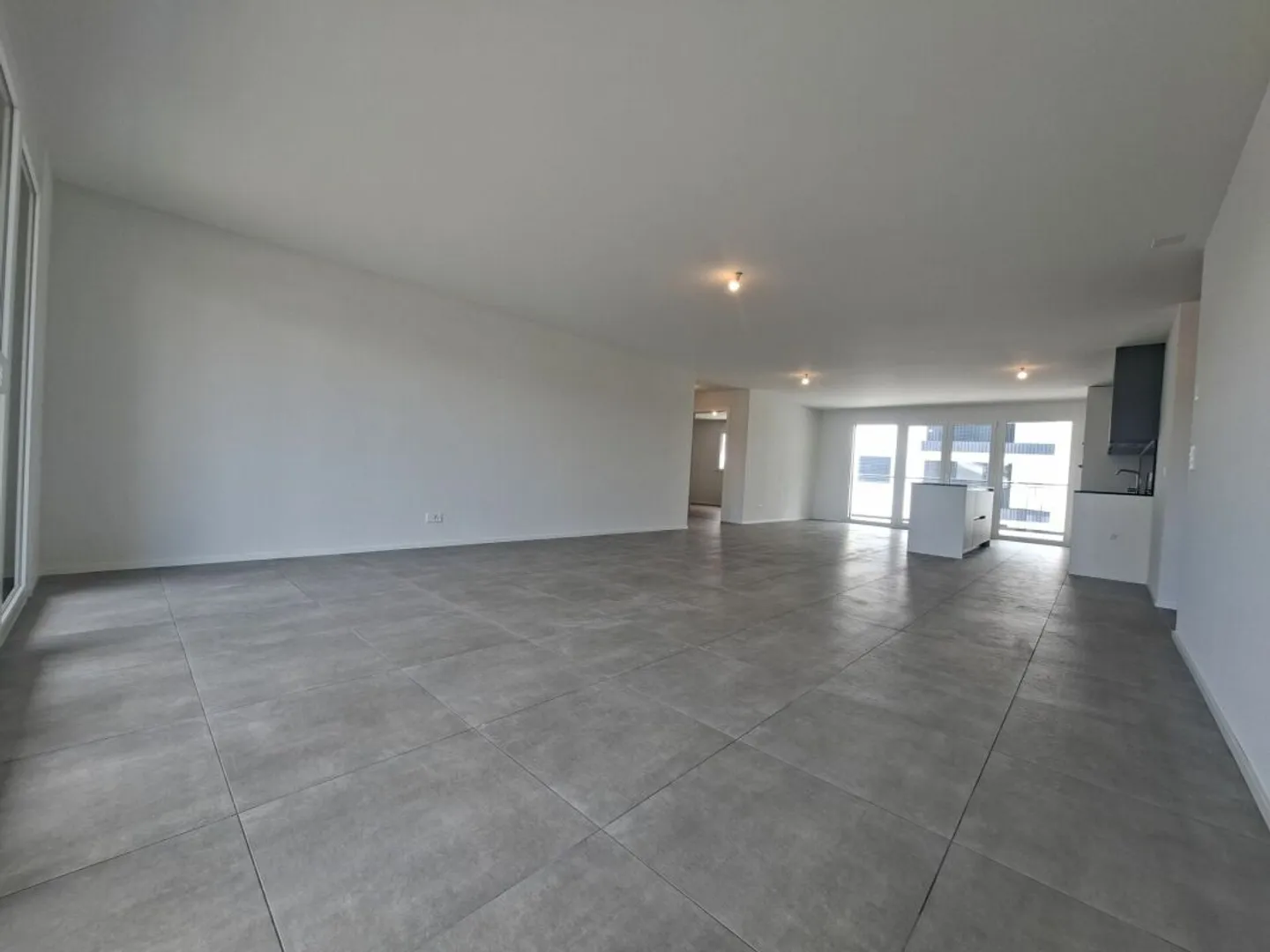 Modern 4.5 Room Apartment - Photo 3 of 15