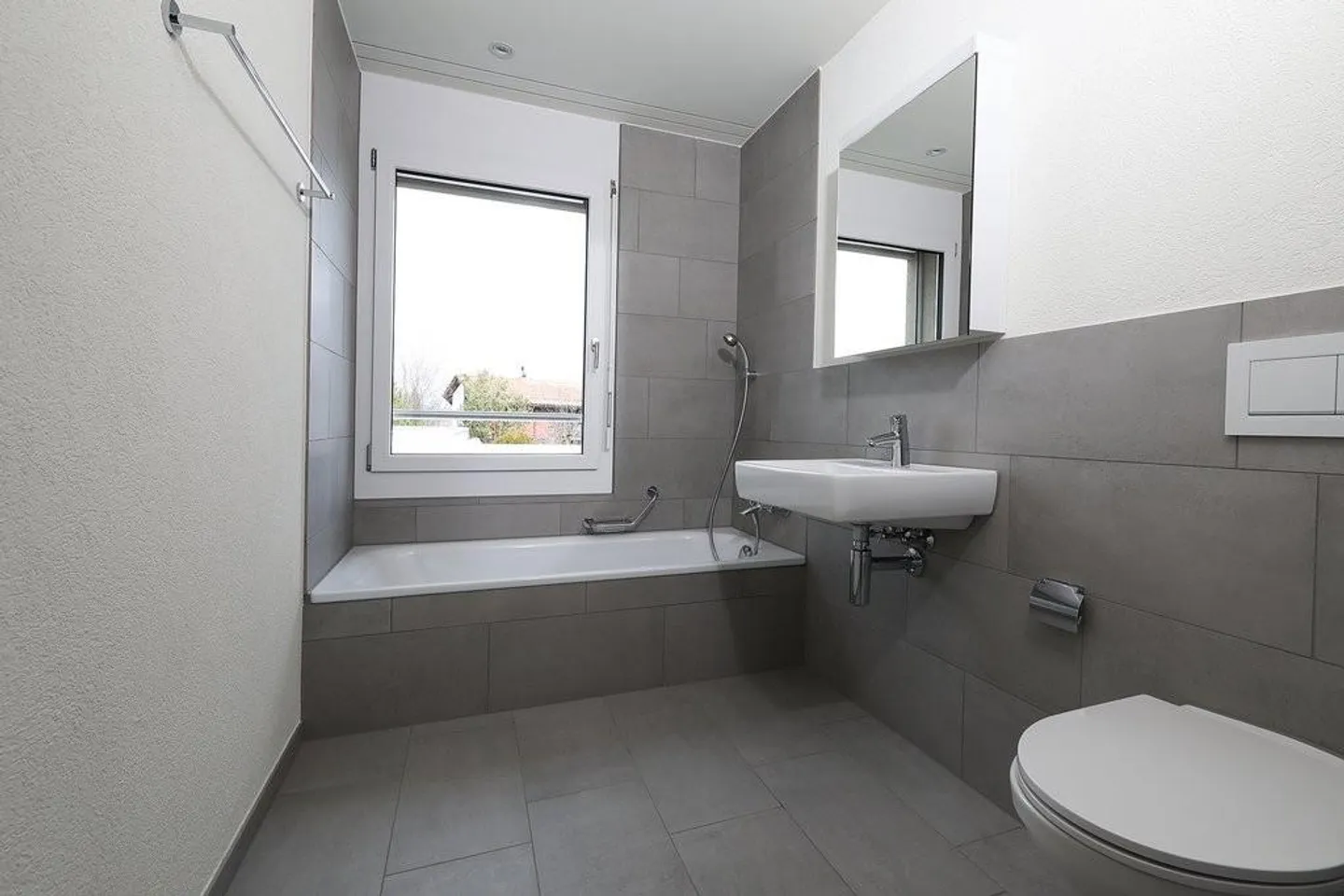 A Happy Apartment Start - Photo 5 of 7