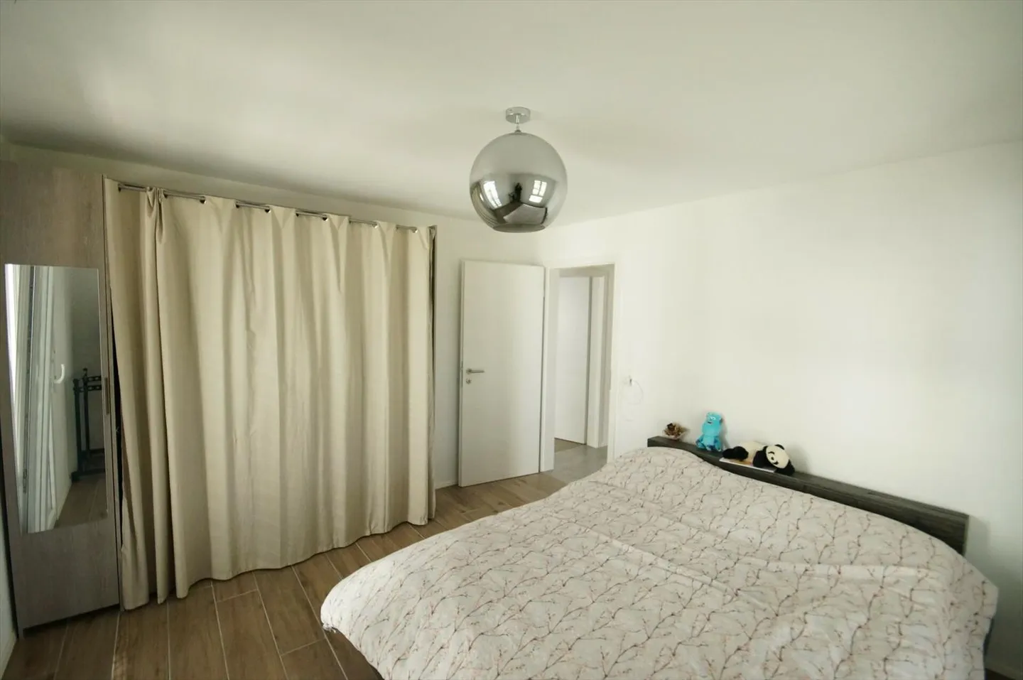 Magnificent 3.5-room apartment in Mannens - Photo 2 of 4