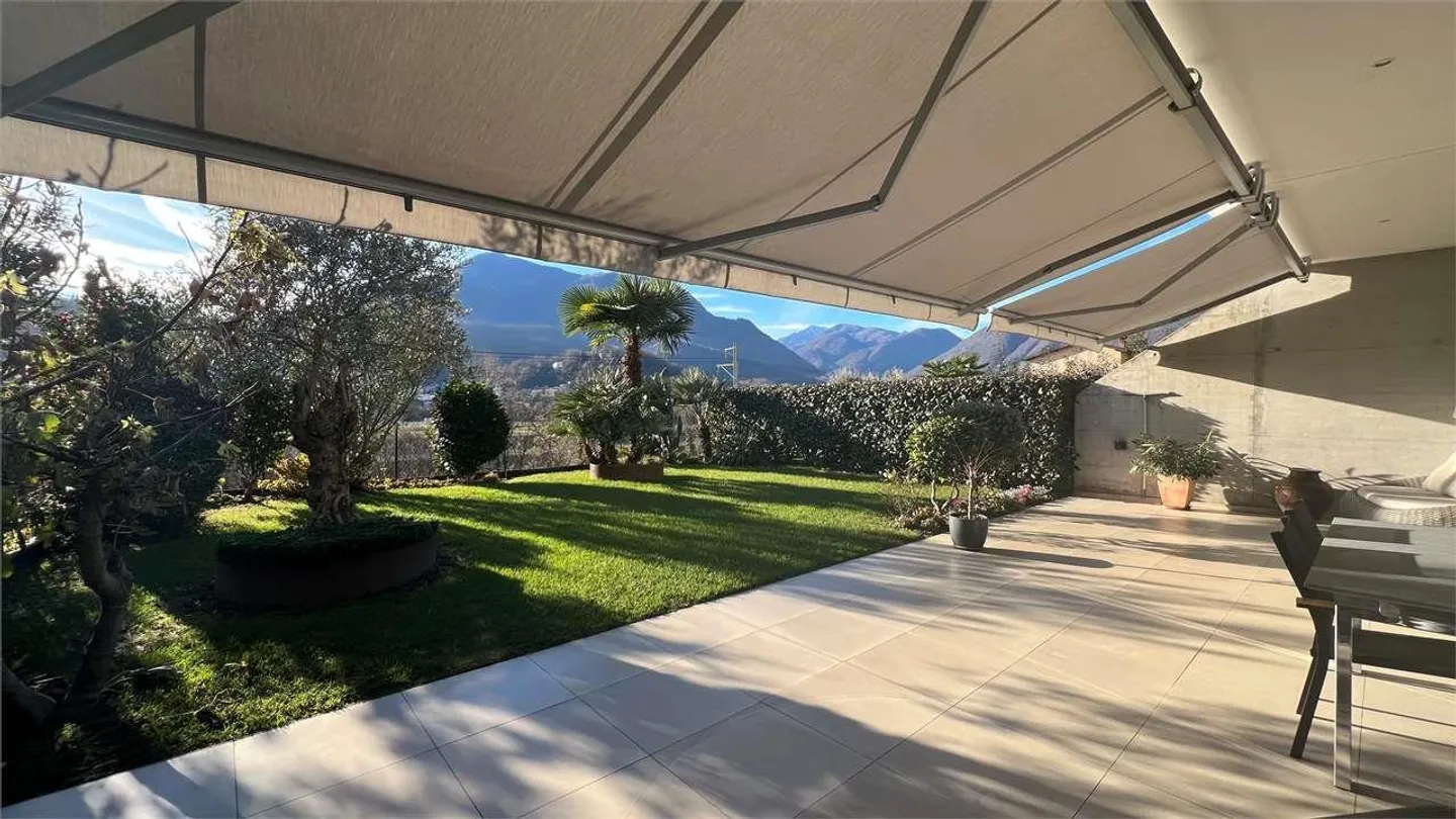 Locarno - Prestigioso 2.5 locali con bella vista - Foto 2 di 2