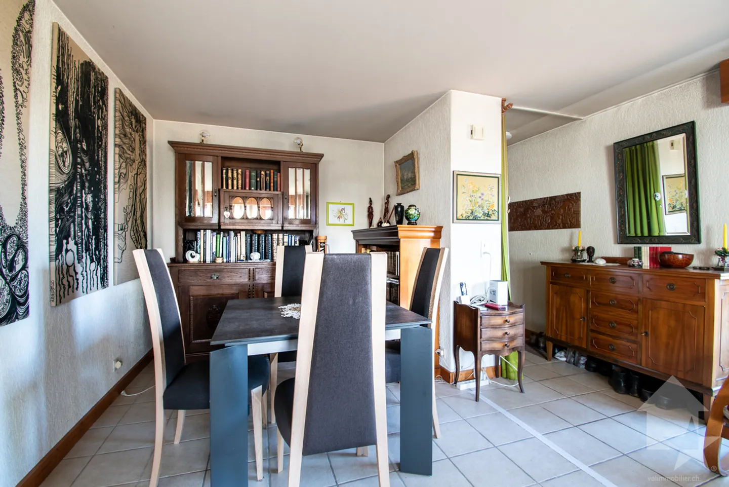 Charming Apartment with Garden - Photo 4 of 12