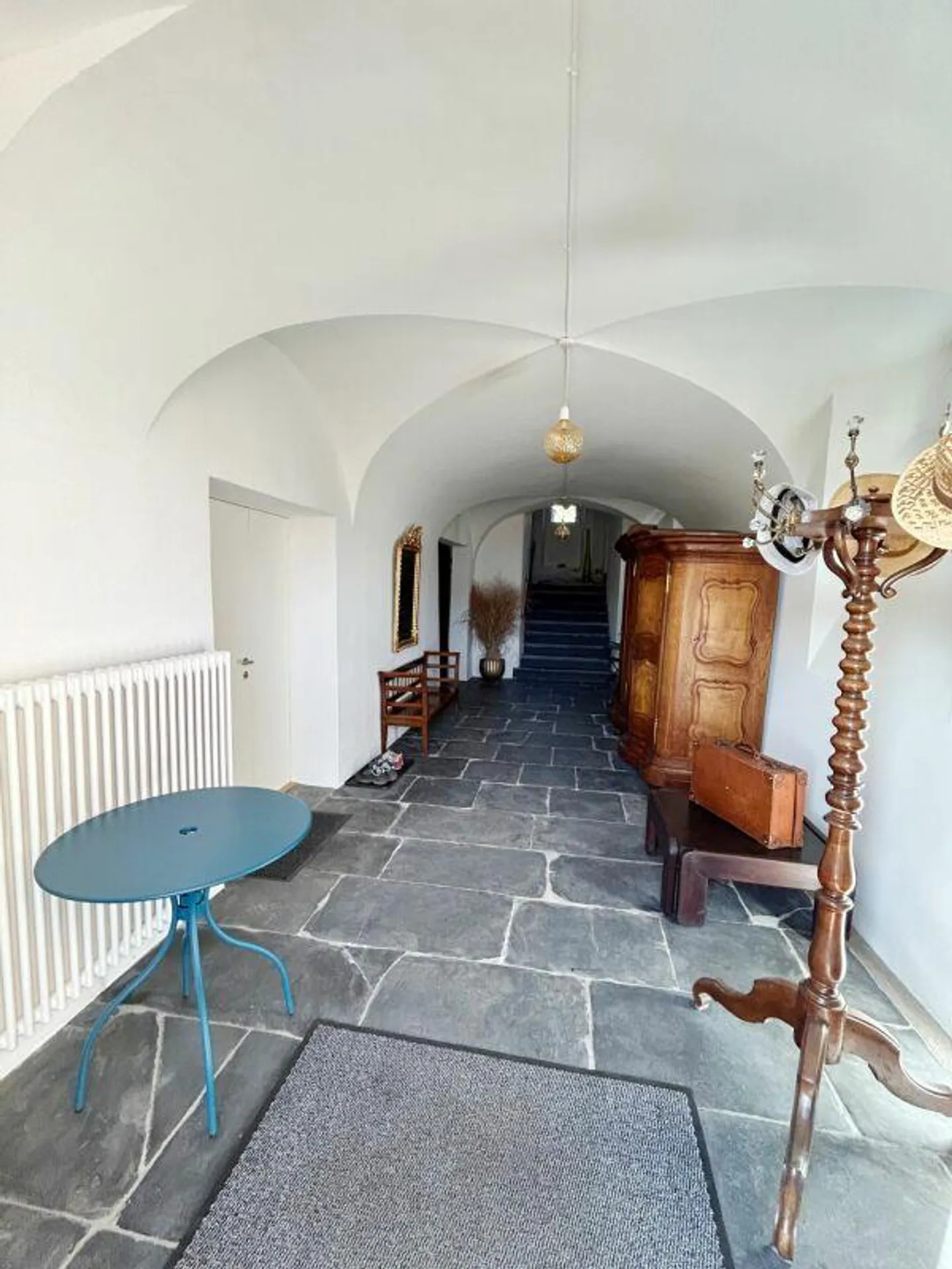 Appartement historique de 3,5 pièces avec flair de château - Photo 8 sur 13