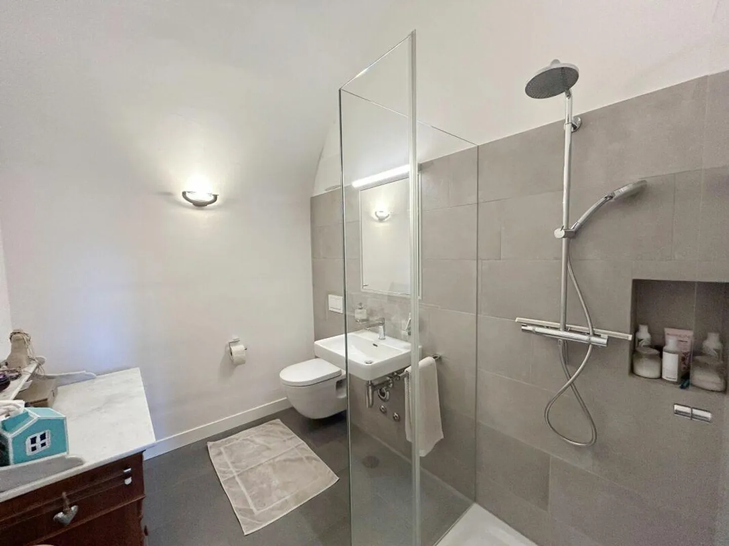 Appartement historique de 3,5 pièces avec flair de château - Photo 7 sur 13