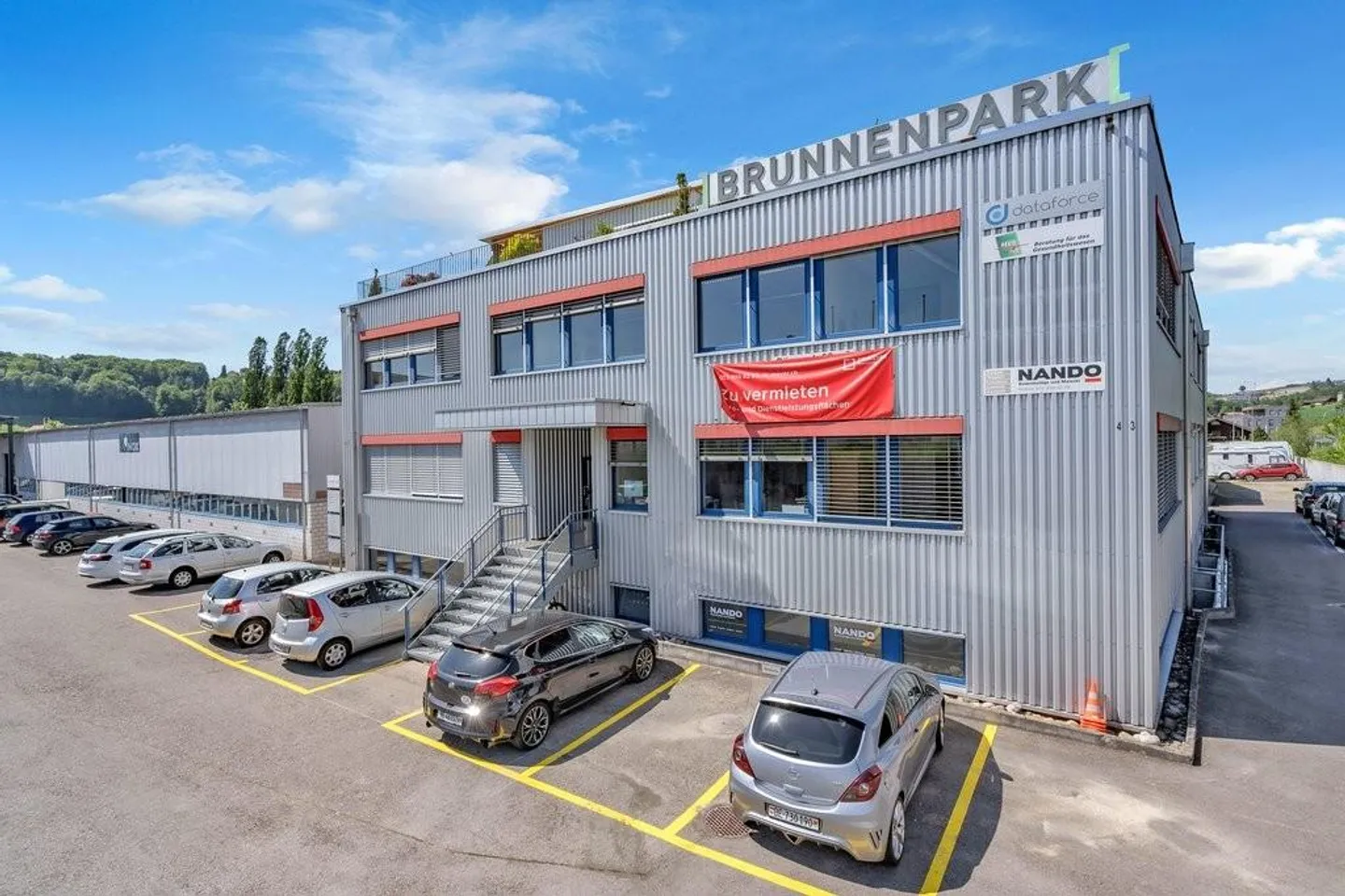 Attractive, bright, high-quality - Your new space in Brunnenpark - Photo 1 of 7