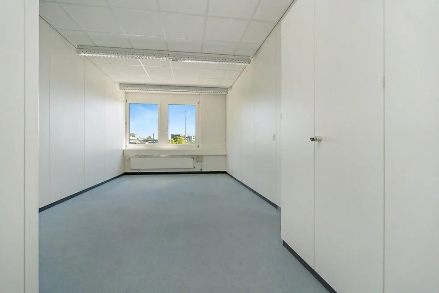 Attractive, bright, high-quality - Your new space in Brunnenpark - Photo 2 of 7