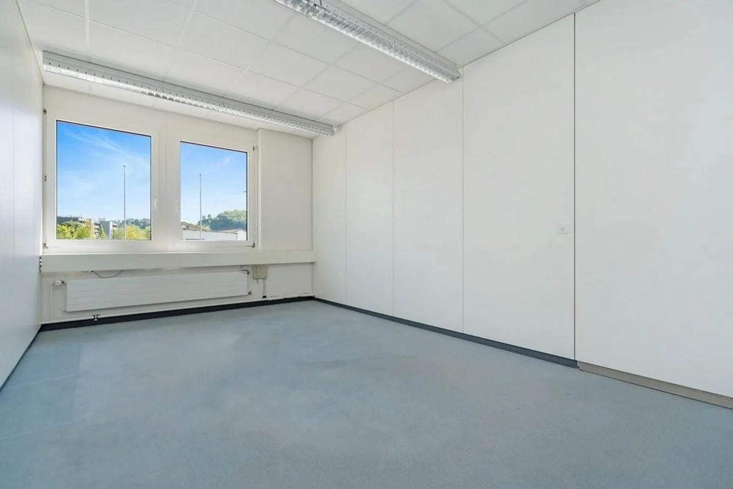 Attractive, bright, high-quality - Your new space in Brunnenpark - Photo 3 of 7