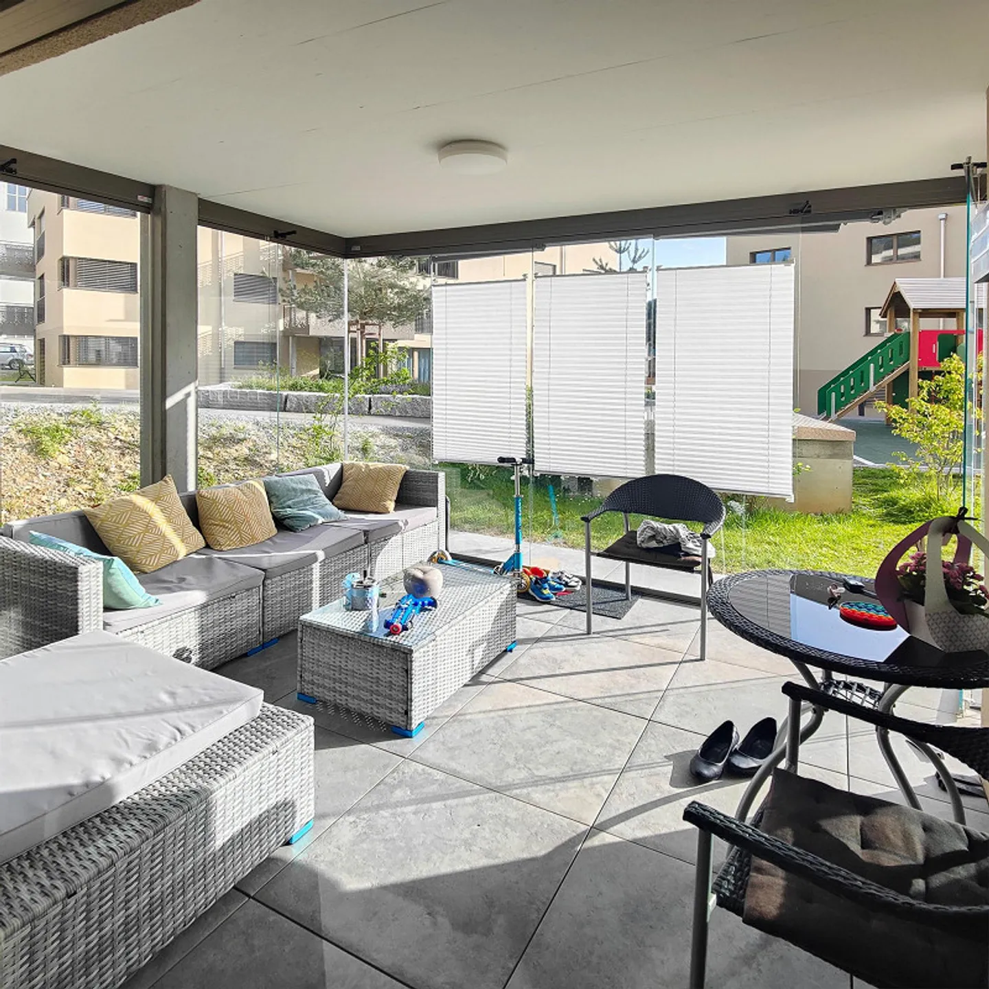 Modernes Erdgeschoss-Apartment - Foto 2 von 7