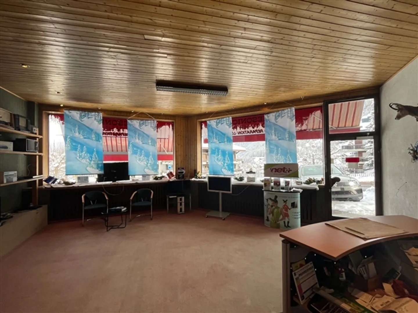 Commercial Area - 3 Units - Haute-Nendaz (EXCLUSIVE) - Photo 3 of 8