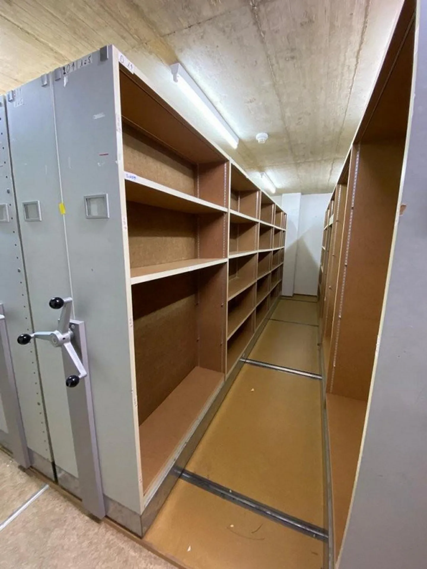 Zentrale Lagereinheit - Foto 3 von 5