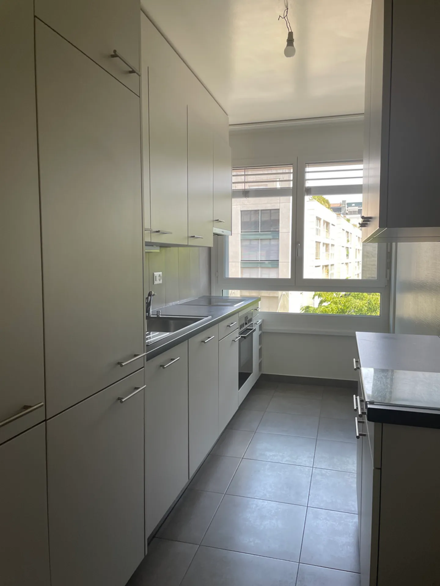 Appartement lumineux 3.5 pièces - Photo 4 sur 8