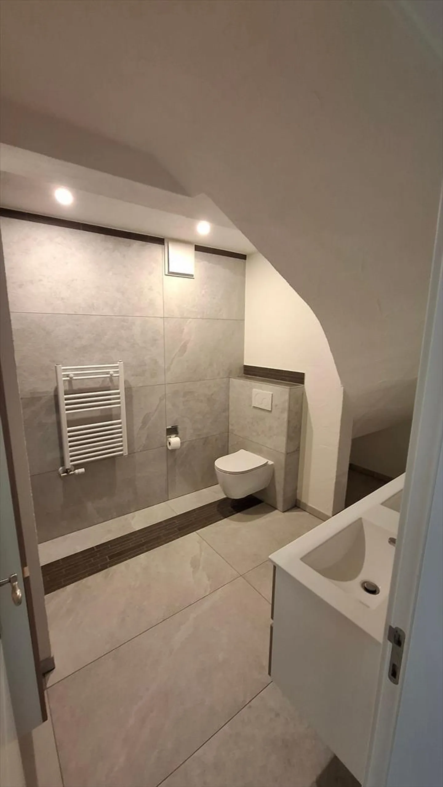 Charming 3.5-room apartment for rent – modern comfort and ideal location - Photo 6 of 8