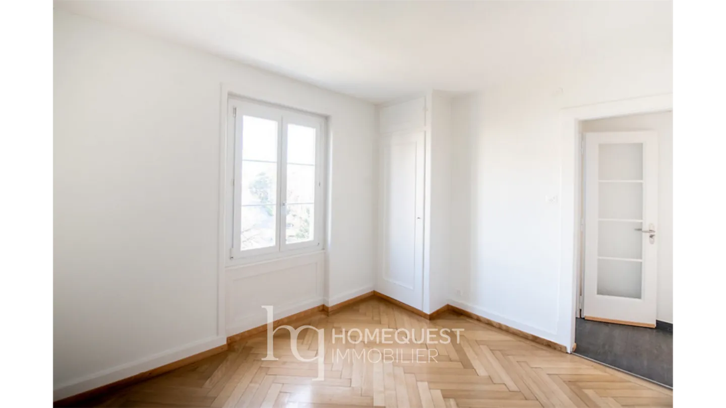 Charming 2.5-room apartment with a beautiful view of the lake - Photo 5 of 8