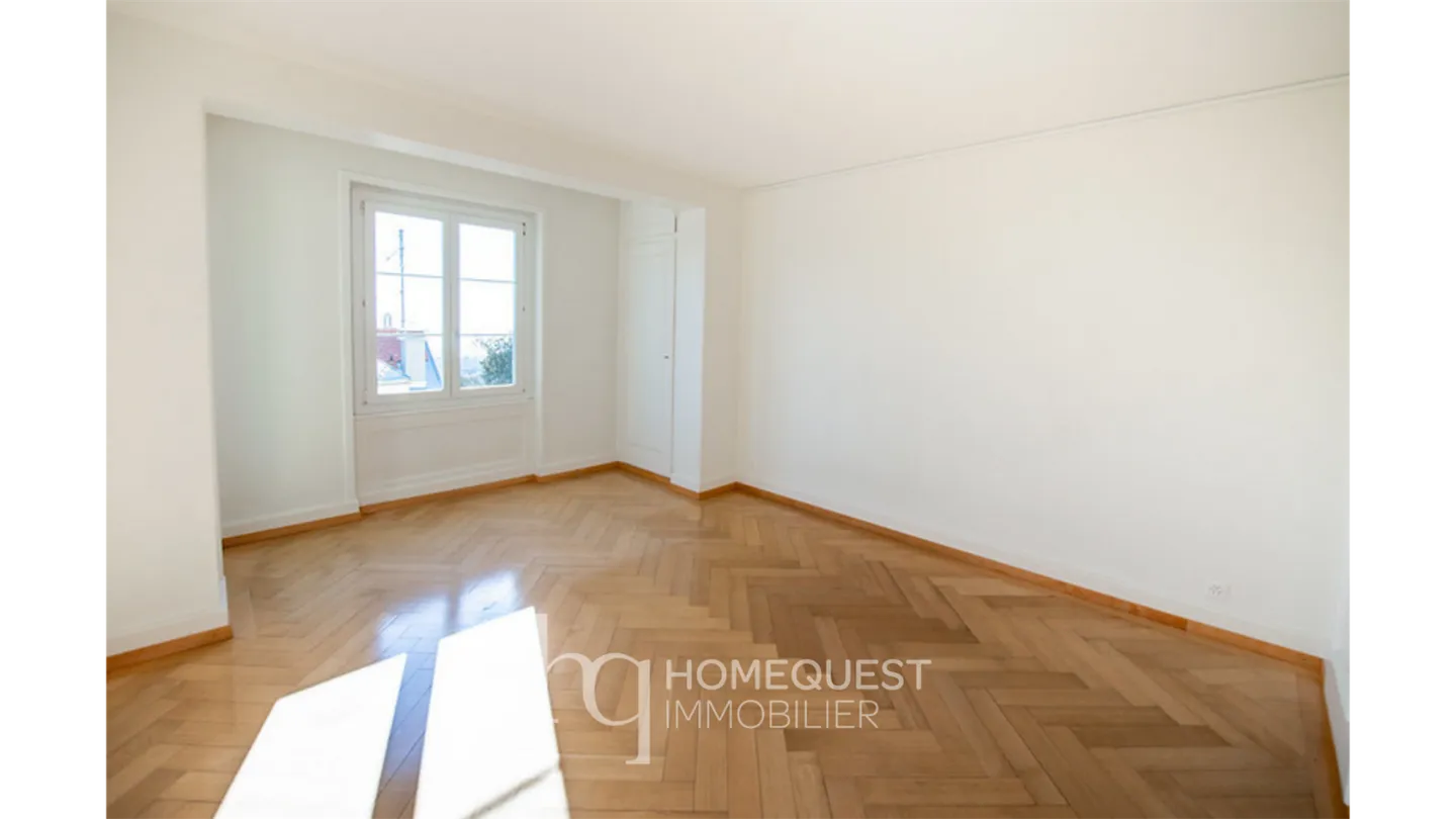 Charming 2.5-room apartment with a beautiful view of the lake - Photo 6 of 8