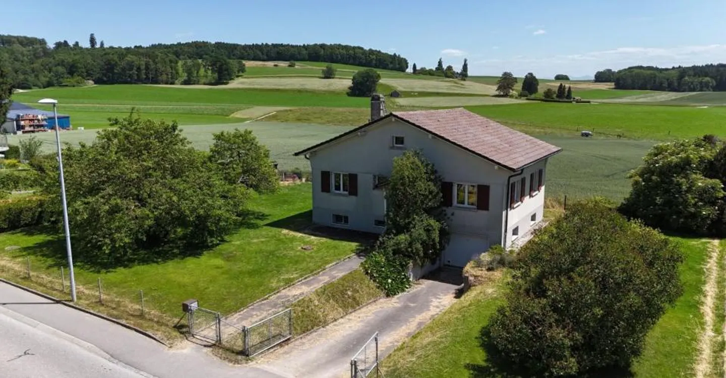 SMALL HOUSE TO RENOVATE, ON THE EDGE OF AGRICULTURAL LAND - Photo 2 of 13