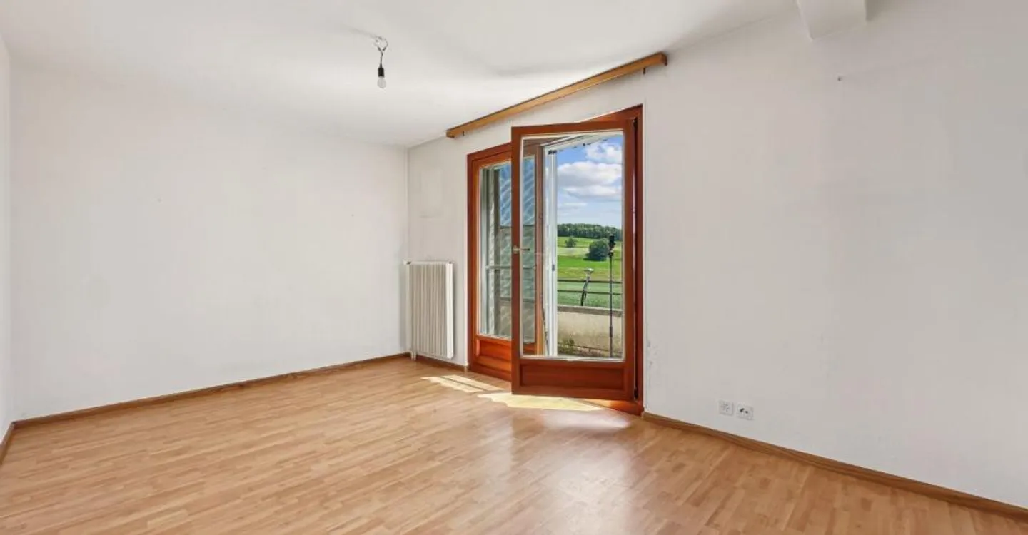 SMALL HOUSE TO RENOVATE, ON THE EDGE OF AGRICULTURAL LAND - Photo 6 of 13