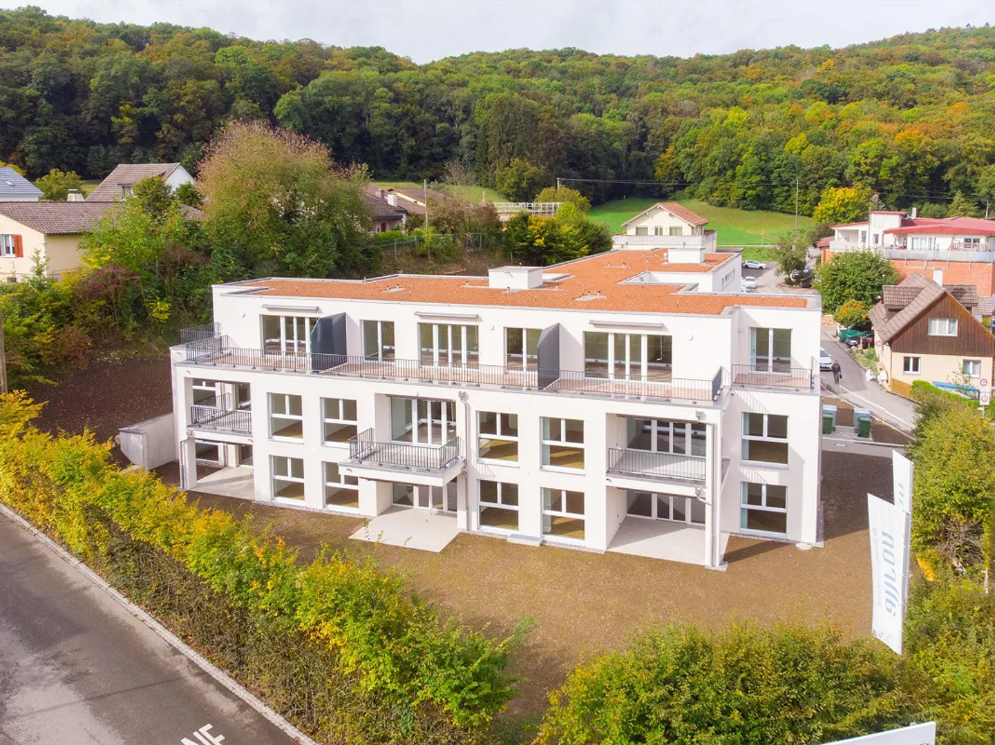 Moderno appartamento di 4,5 stanze al piano terra a Thayngen - Foto 1 di 11
