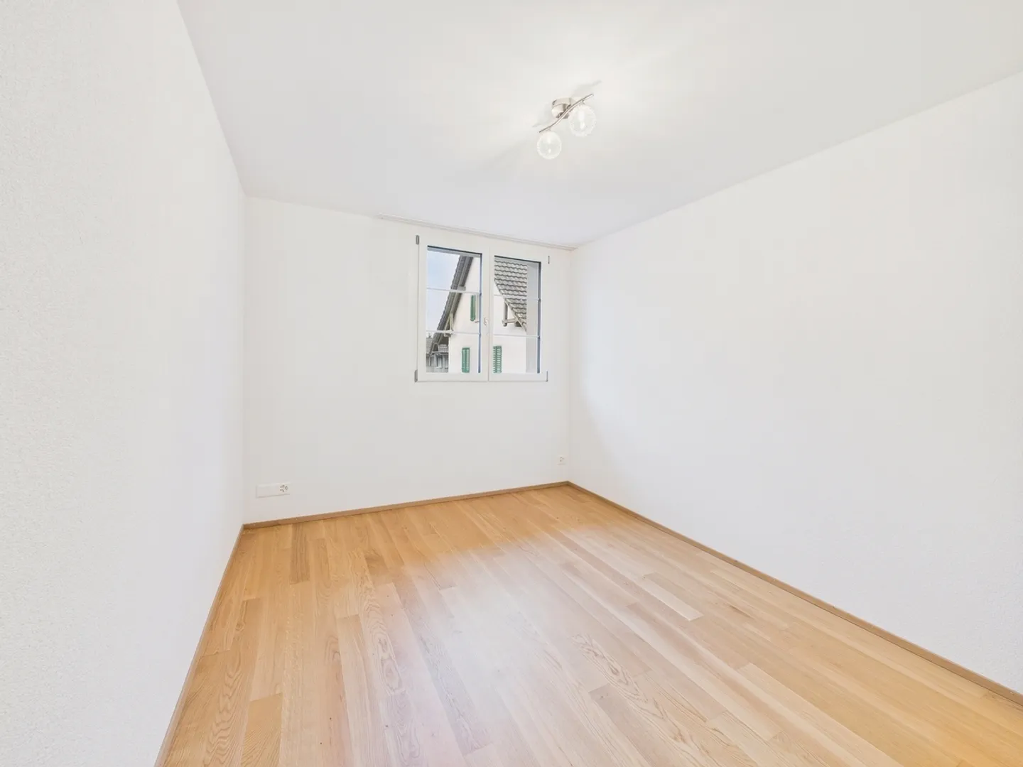 Maison de ville moderne de 5,5 pièces avec un agencement pratique, village - Photo 7 sur 11