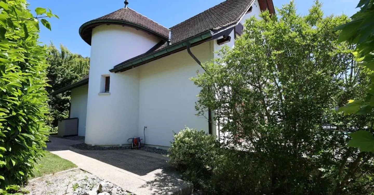 Magnifica casa ristrutturata di 7,5 stanze con piscina esterna - Foto 4 di 10
