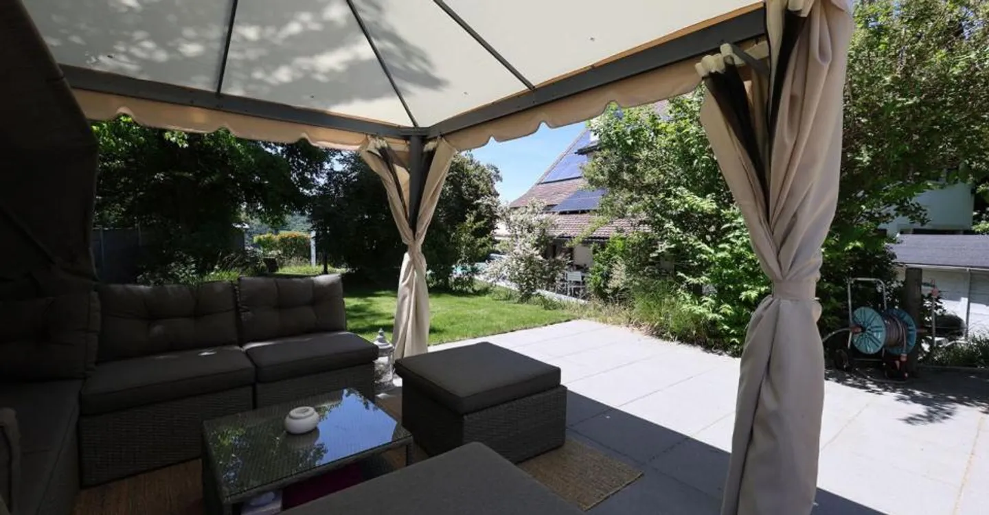 Magnifica casa ristrutturata di 7,5 stanze con piscina esterna - Foto 7 di 10