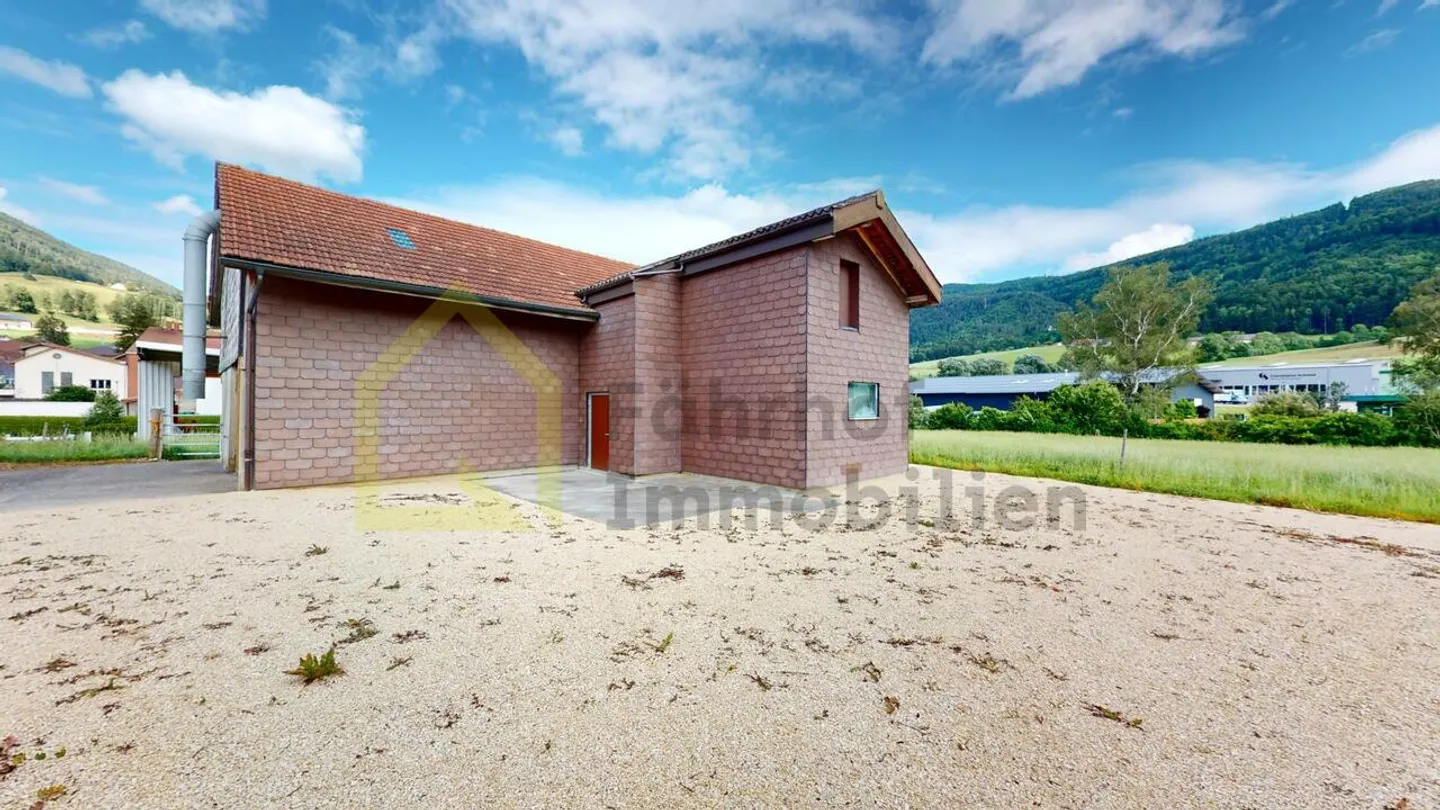 Edificio residenziale con annessi e 4.800 m2 di terreno - Foto 16 di 16