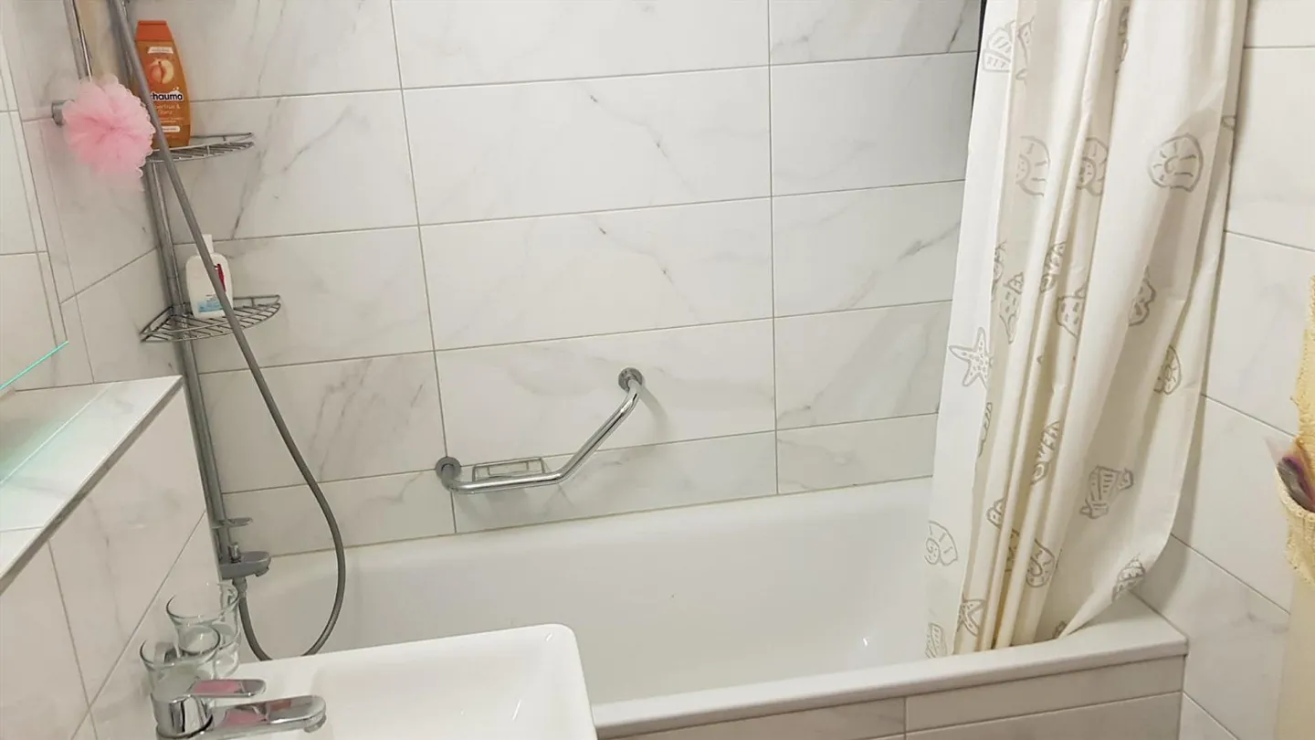 Charming 3.5-room apartment in St. Gallen - Photo 9 of 12