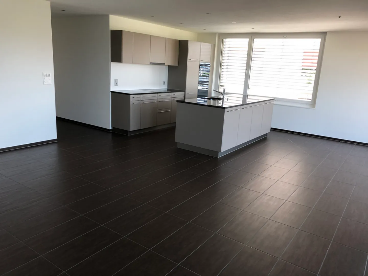 Appartement familial avec coin salon dans le jardin - Photo 2 sur 3