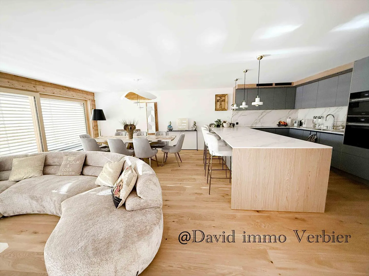 Appartamento con terrazza 7,5 stanze - Foto 1 di 20