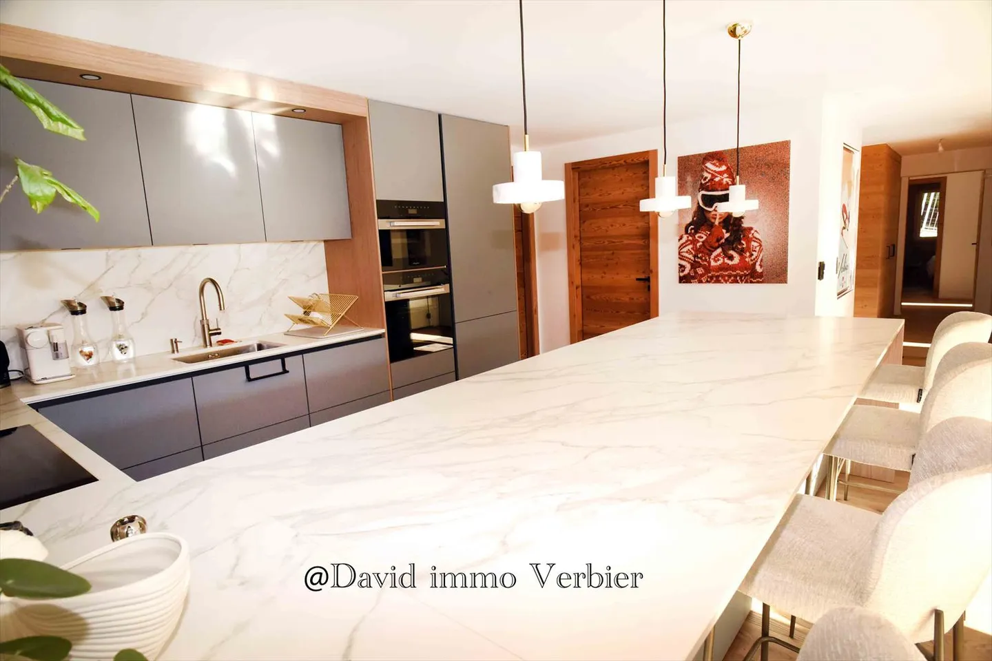Appartamento con terrazza 7,5 stanze - Foto 3 di 20