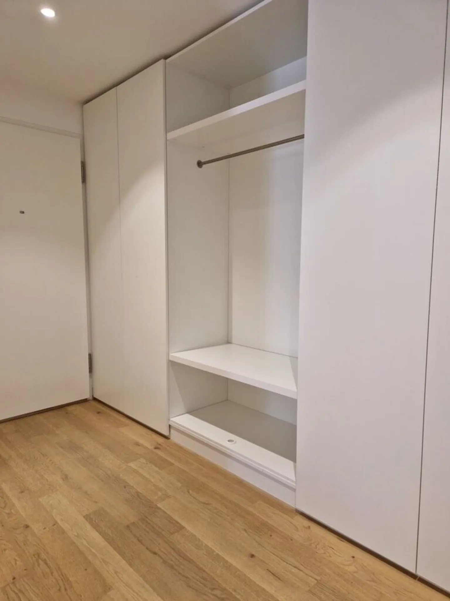 Appartement en attique moderne de 3,5 pièces à Igis - Photo 7 sur 8