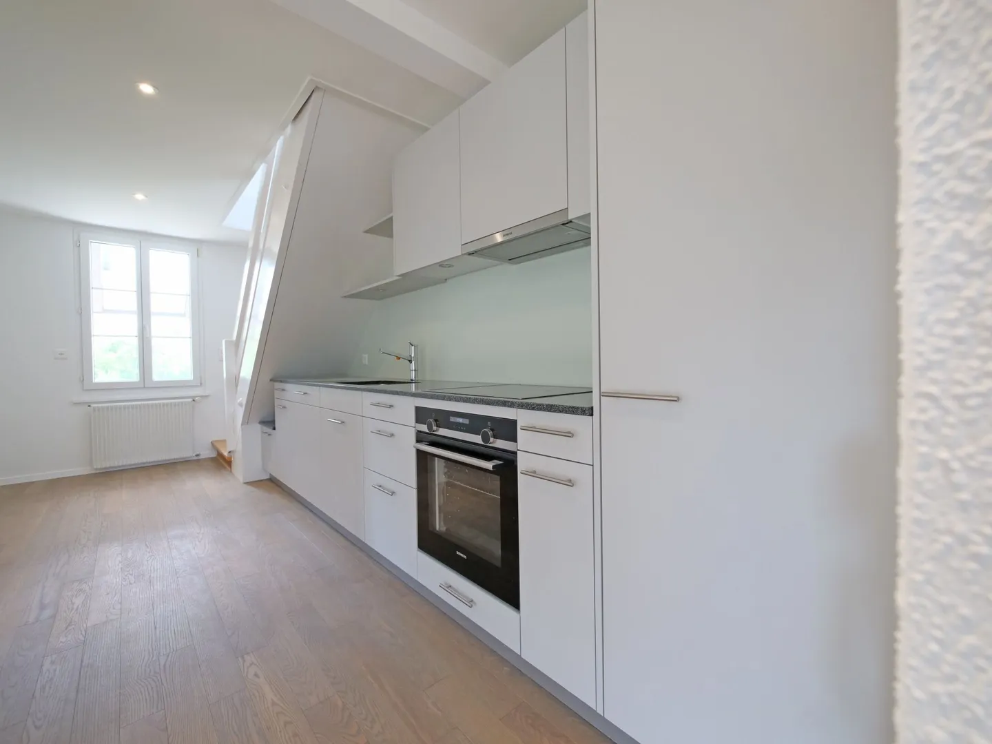 3.5-Room Maisonette Apartment (West) - Photo 7 of 12