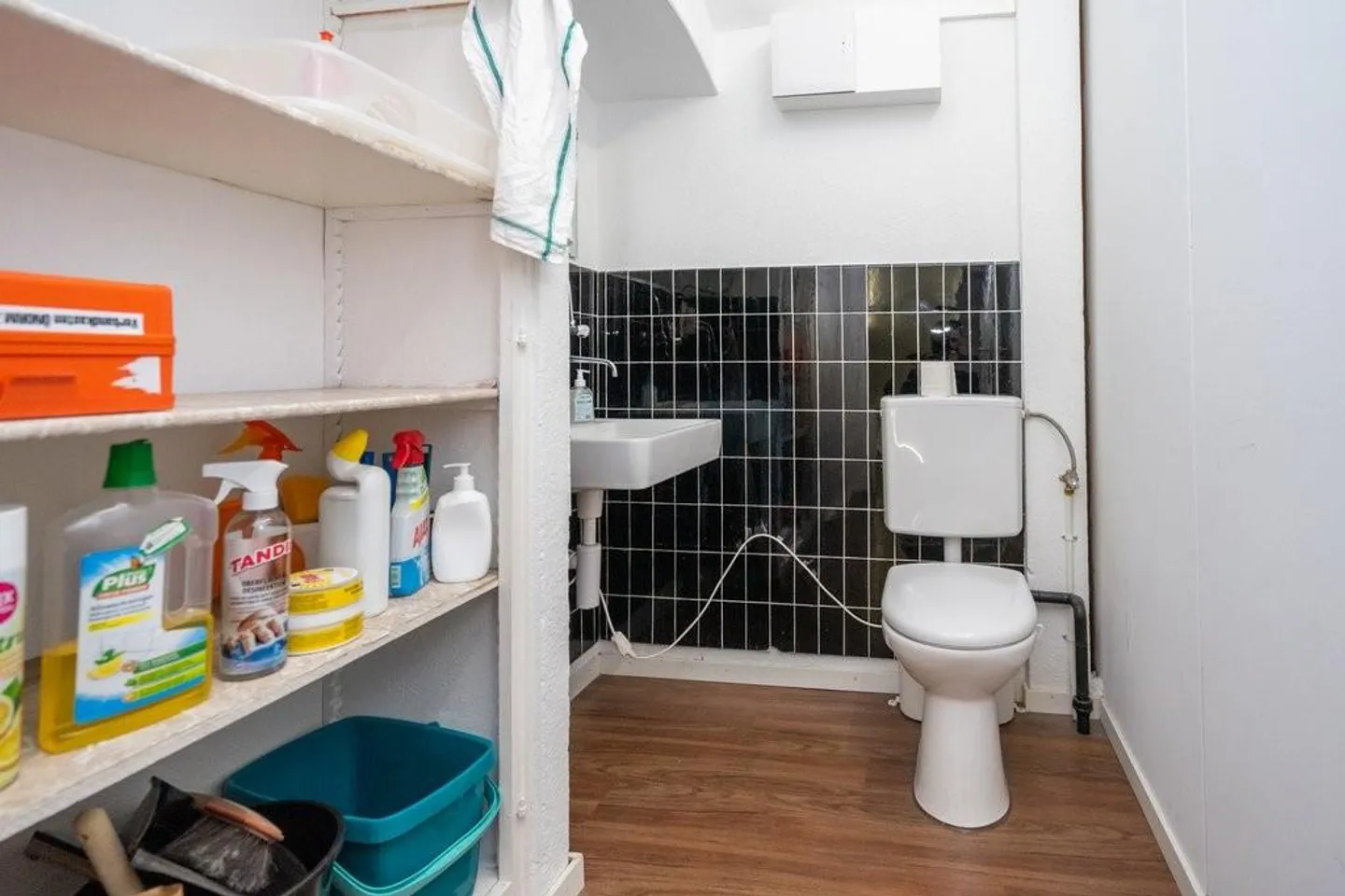 Spazio di vendita in una posizione privilegiata - inizia con noi! - Foto 6 di 6