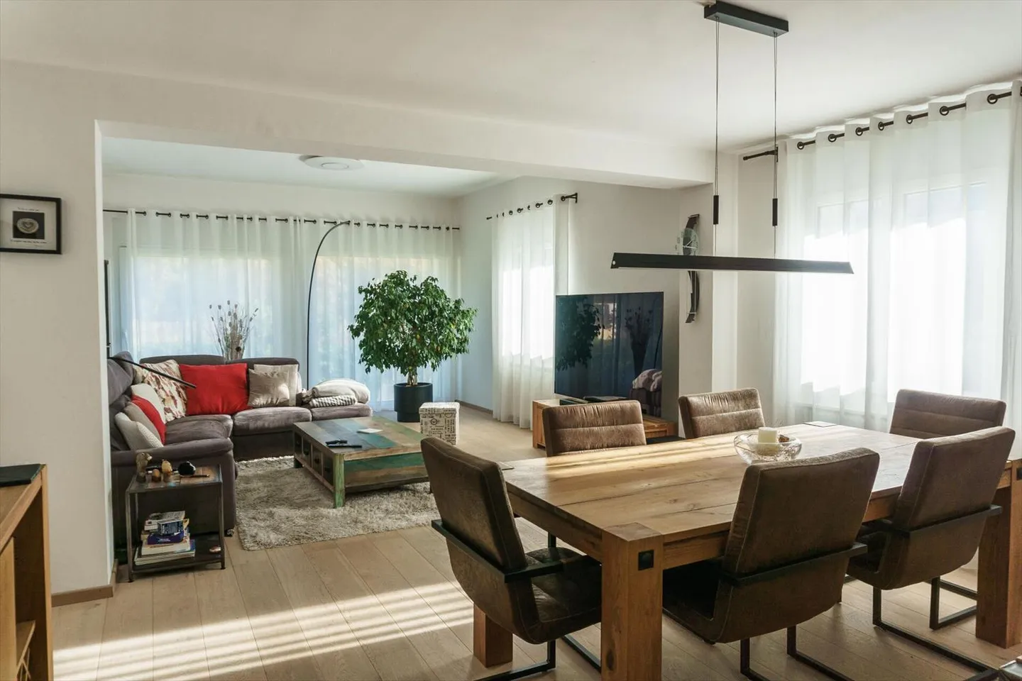 Villa 5.5 rooms - Photo 3 of 11